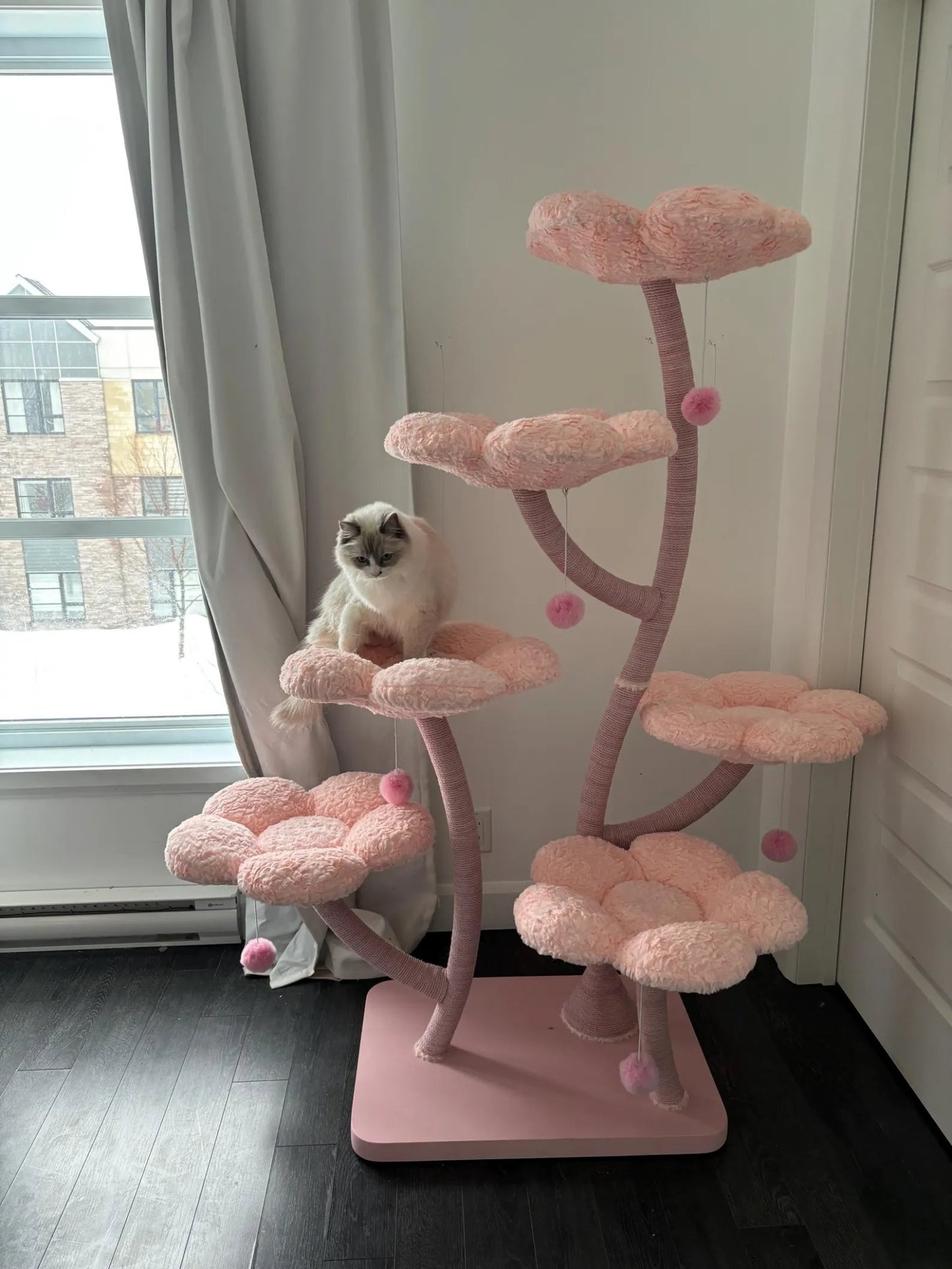 Flower Cat Tree with Multiple Platforms and Scratching Posts